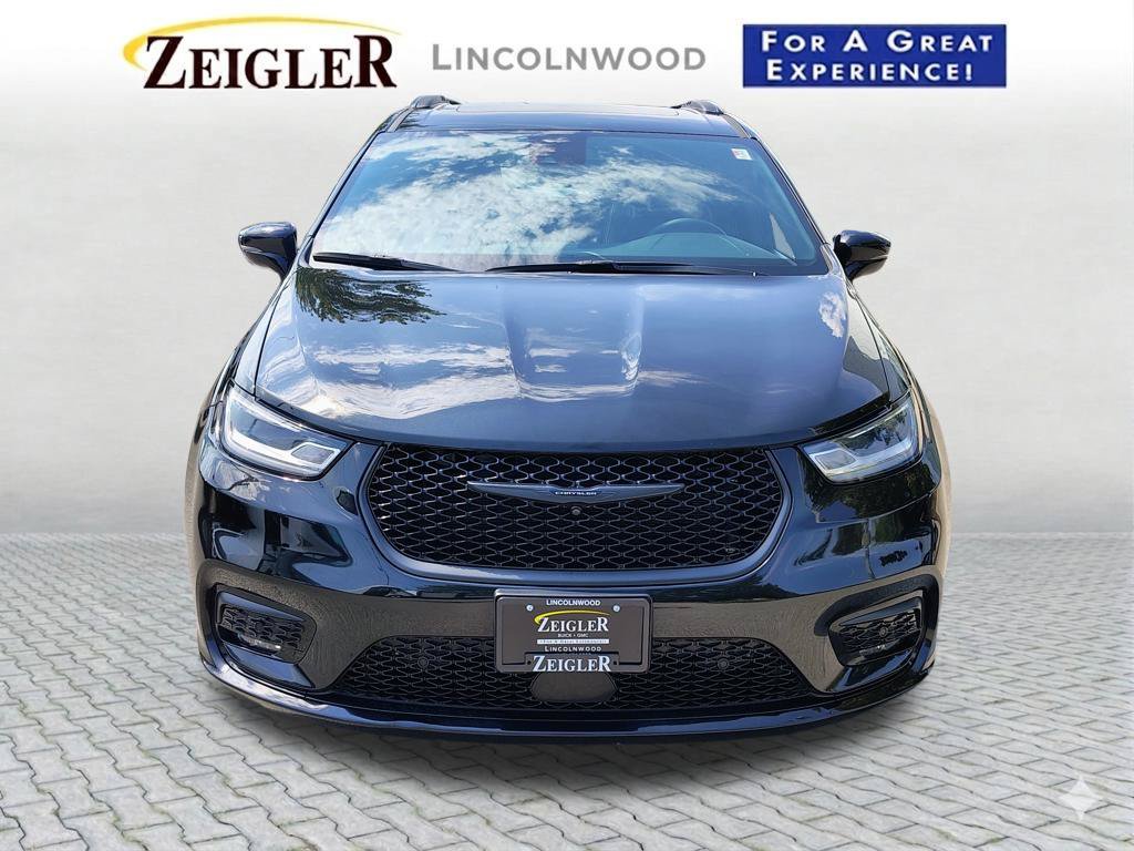 Used 2024 Chrysler Pacifica Hybrid Select Premium S Appearance Minivan/Van