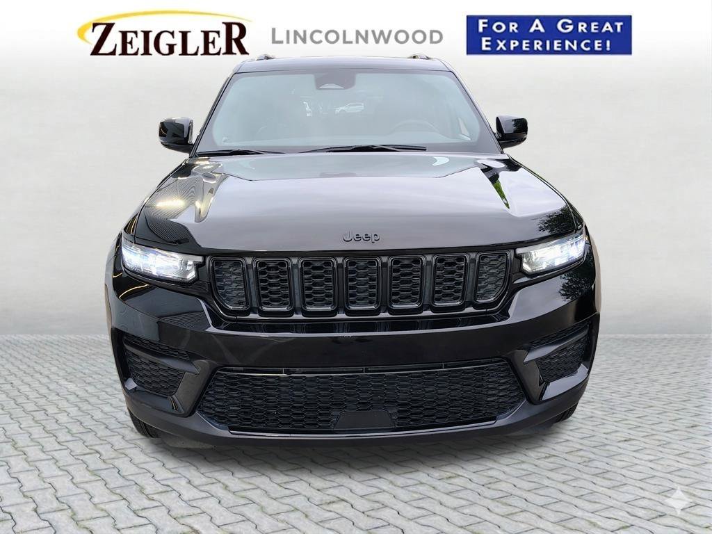 Used 2025 Jeep Grand Cherokee Altitude SUV