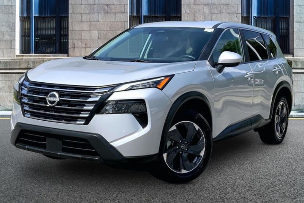 Used 2024 Nissan Rogue SV SUV