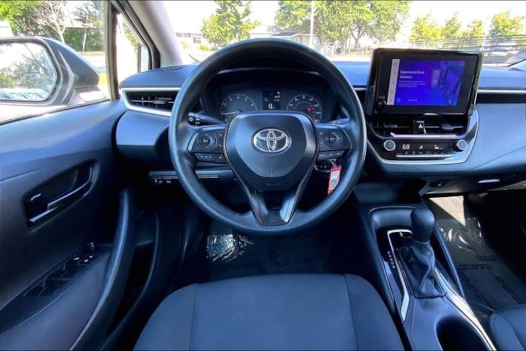 Used 2025 Toyota Corolla LE Sedan