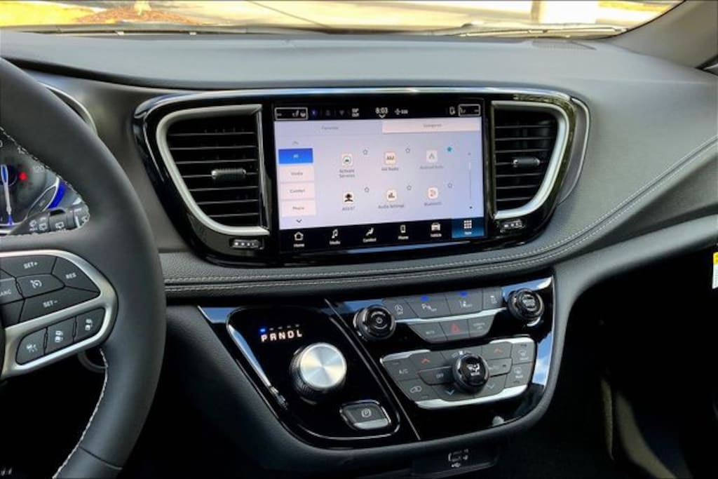 New 2026 Chrysler Pacifica Select Passenger Van