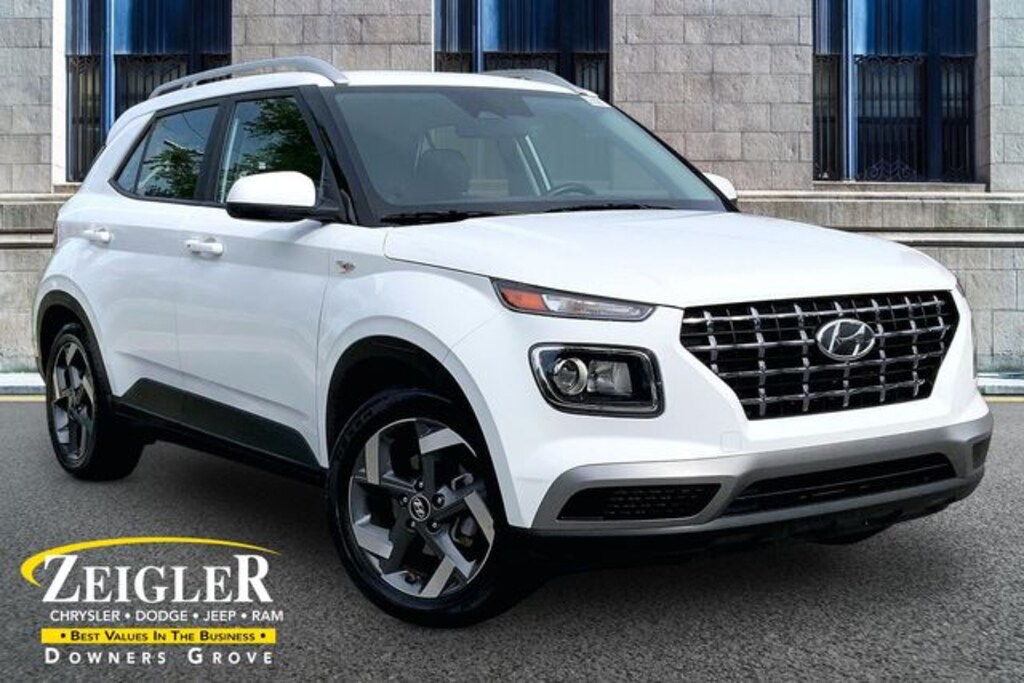 Used 2025 Hyundai Venue SEL SUV