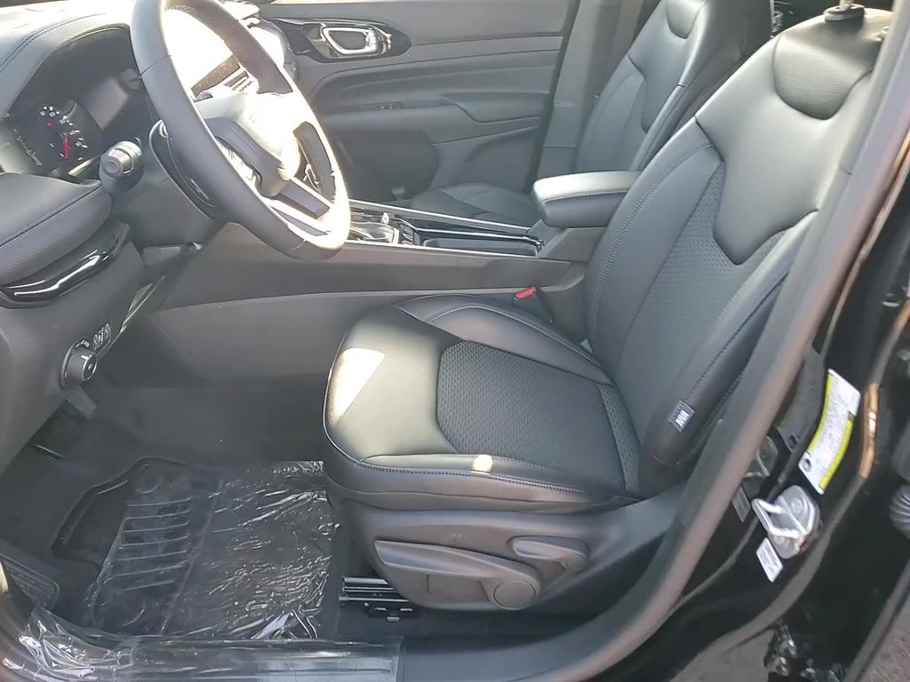 2026 Jeep Compass Latitude Altitude - Photo 10
