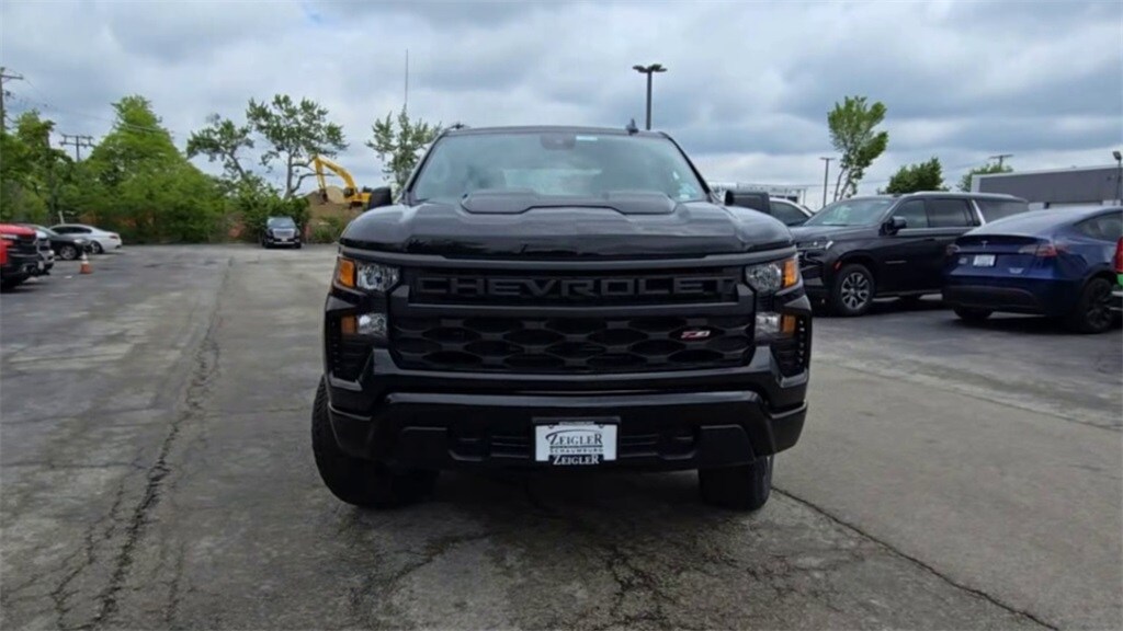 New 2025 Chevrolet Silverado 1500 Custom Trail Boss Truck Crew Cab