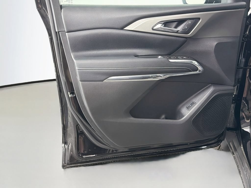 2026 Chevrolet Traverse LT - Photo 34