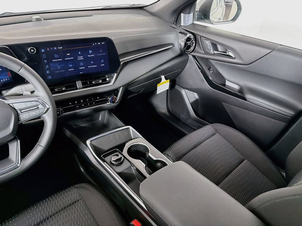 2027 Chevrolet Equinox LT - Photo 23