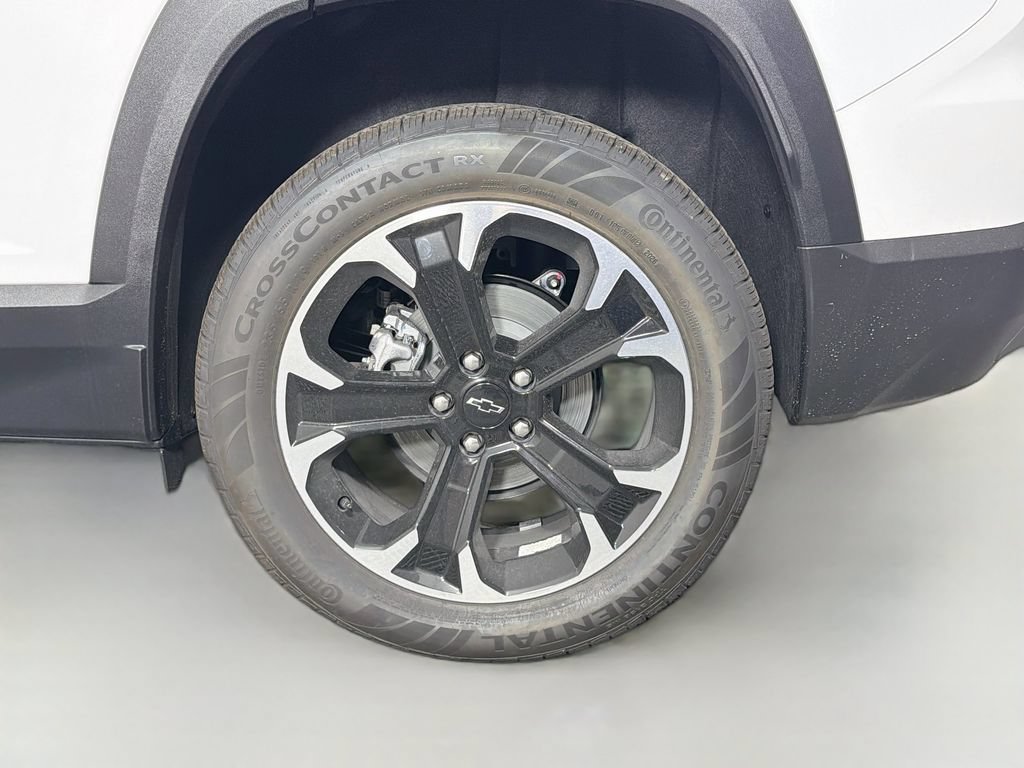 2027 Chevrolet Equinox LT - Photo 30