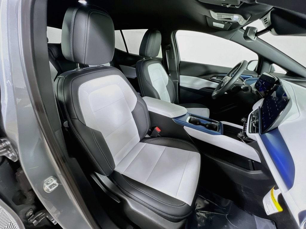 2026 Chevrolet Equinox EV 2LT - Photo 26