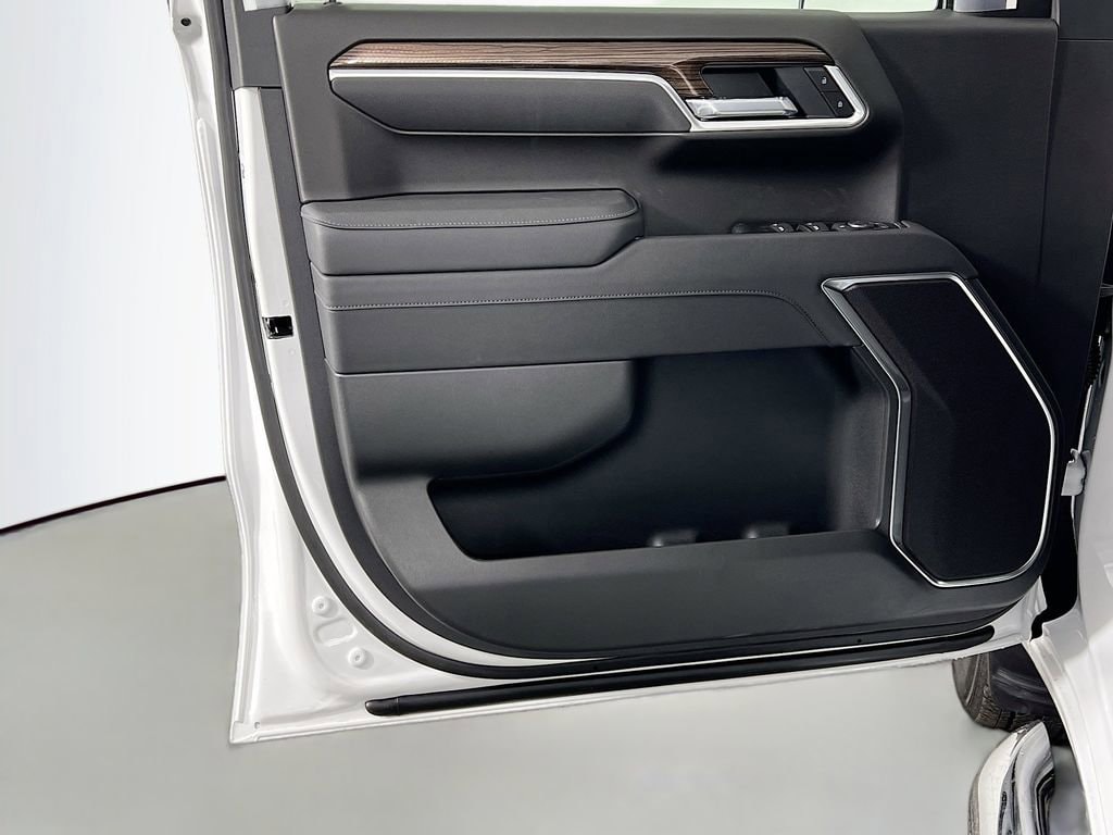 2026 Chevrolet Silverado 1500 LT - Photo 18