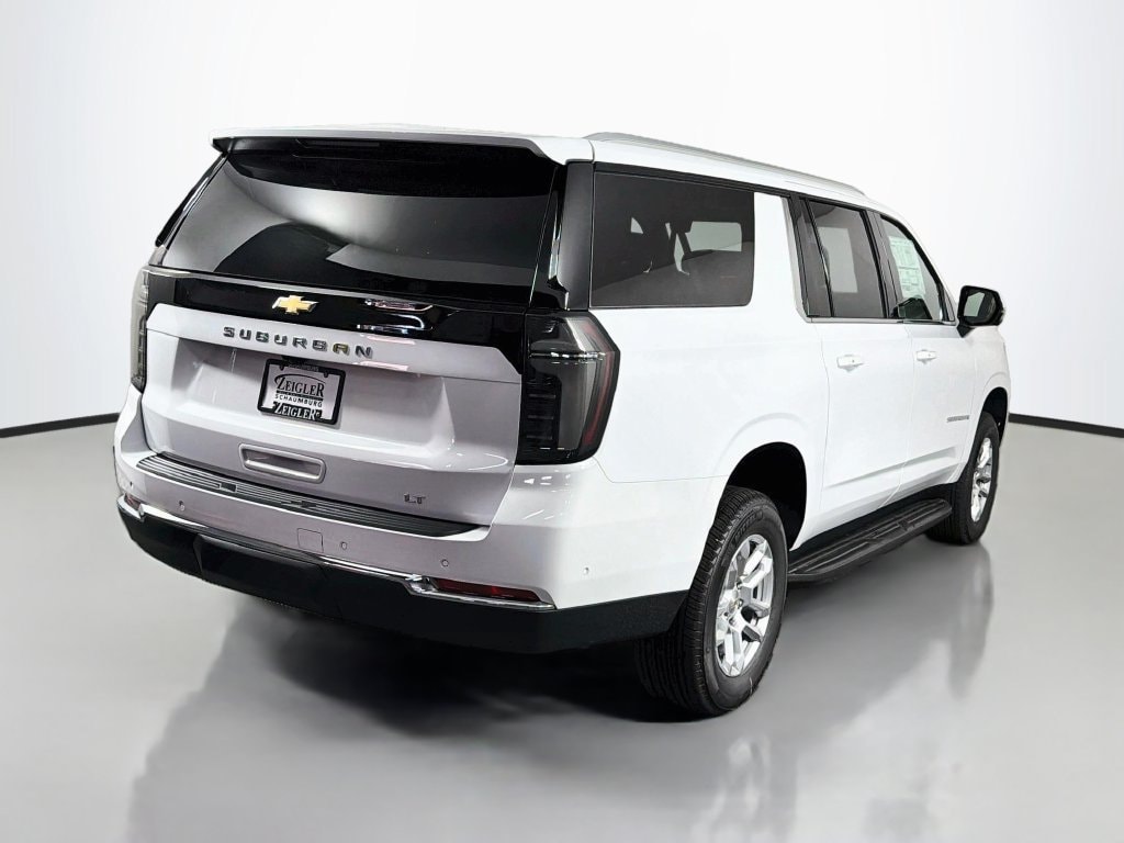 2027 Chevrolet Suburban LT - Photo 7