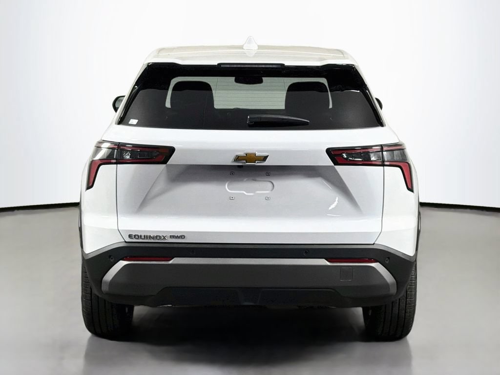 2027 Chevrolet Equinox LT - Photo 6