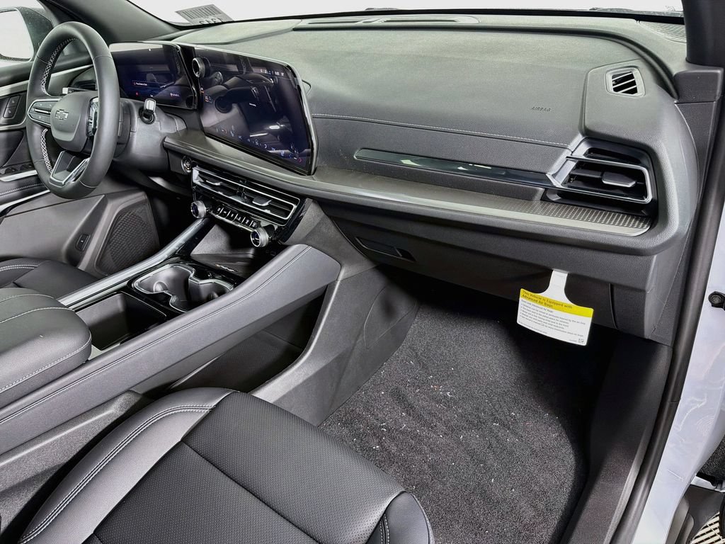 2027 Chevrolet Traverse LT - Photo 30