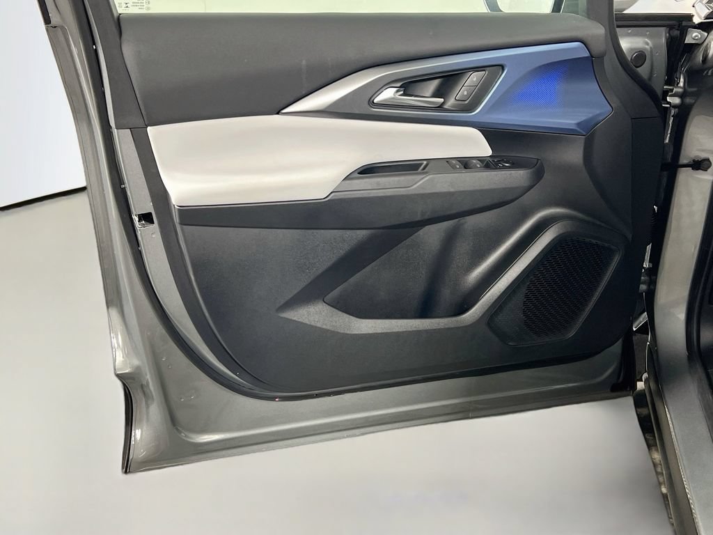 2026 Chevrolet Equinox EV 2LT - Photo 17