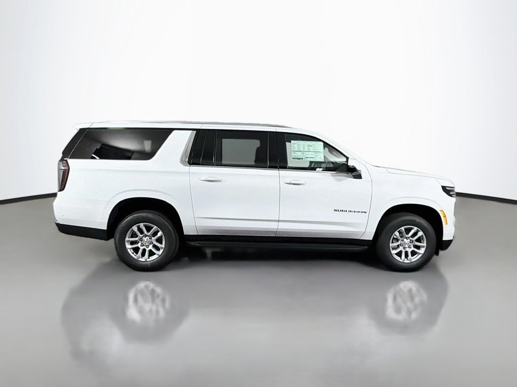 2027 Chevrolet Suburban LT - Photo 8
