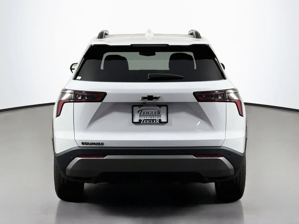 2027 Chevrolet Equinox LT - Photo 6