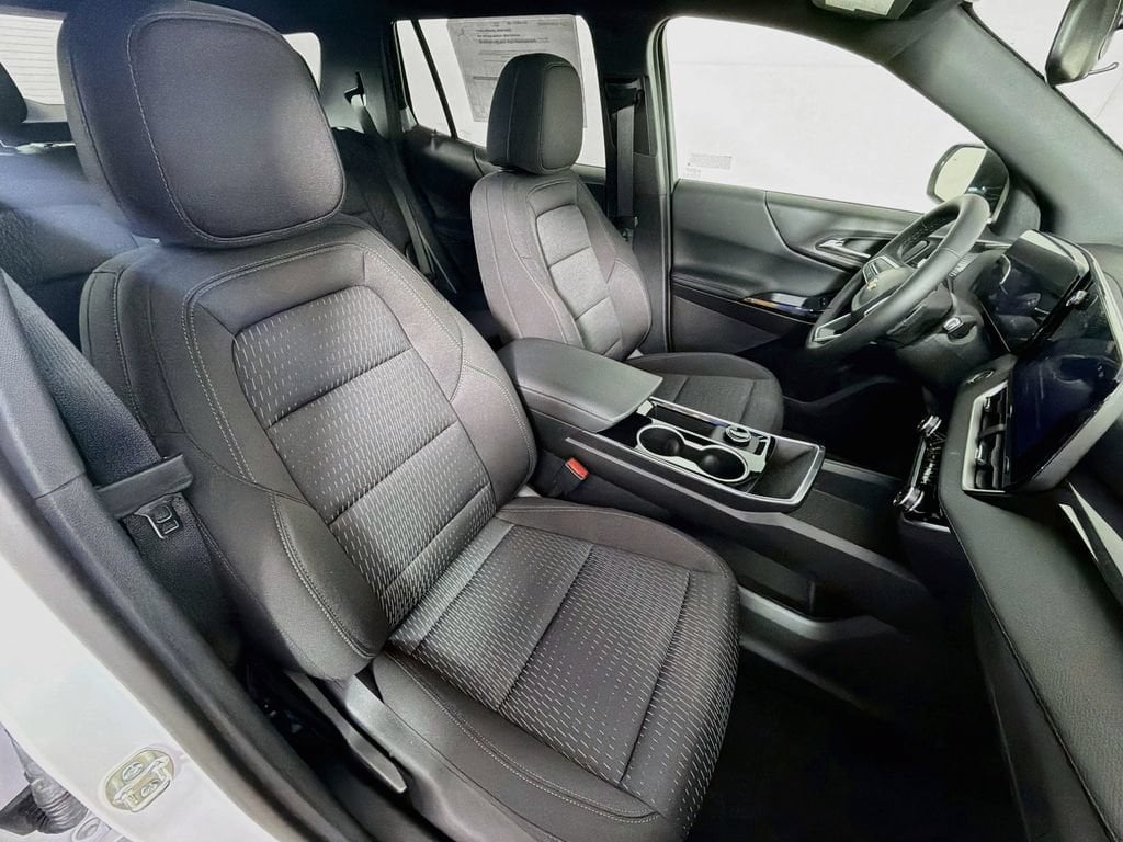 2027 Chevrolet Equinox LT - Photo 27