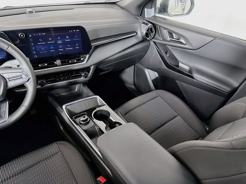 2027 Chevrolet Equinox LT - Photo 23