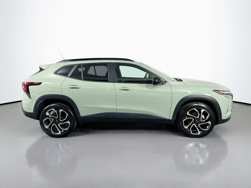Used 2024 Chevrolet Trax 2RS SUV
