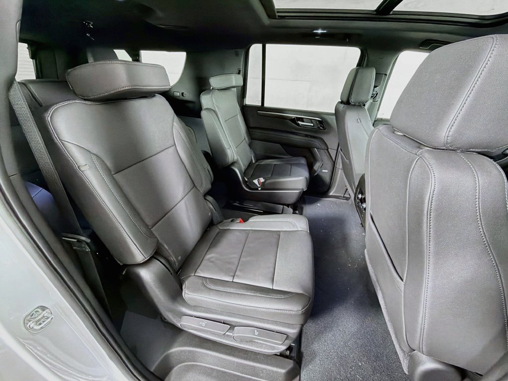 2027 Chevrolet Suburban LT - Photo 30