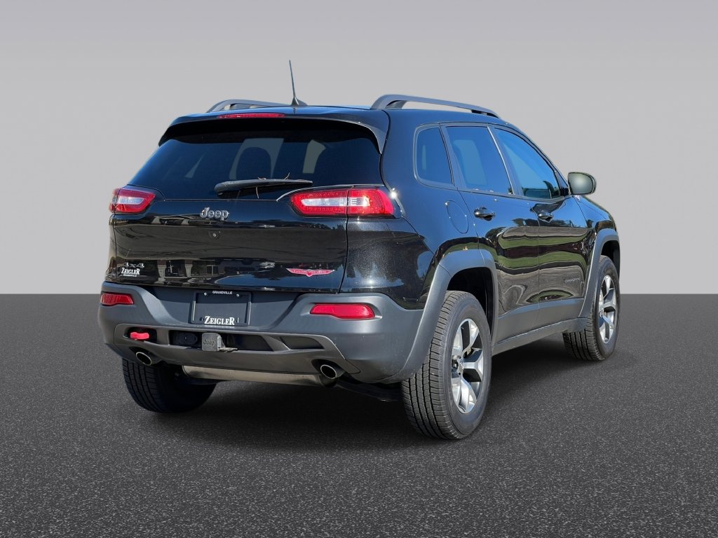 Used 2016 Jeep Cherokee Trailhawk SUV