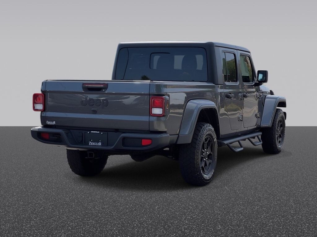 Used 2022 Jeep Gladiator Willys Truck Crew Cab