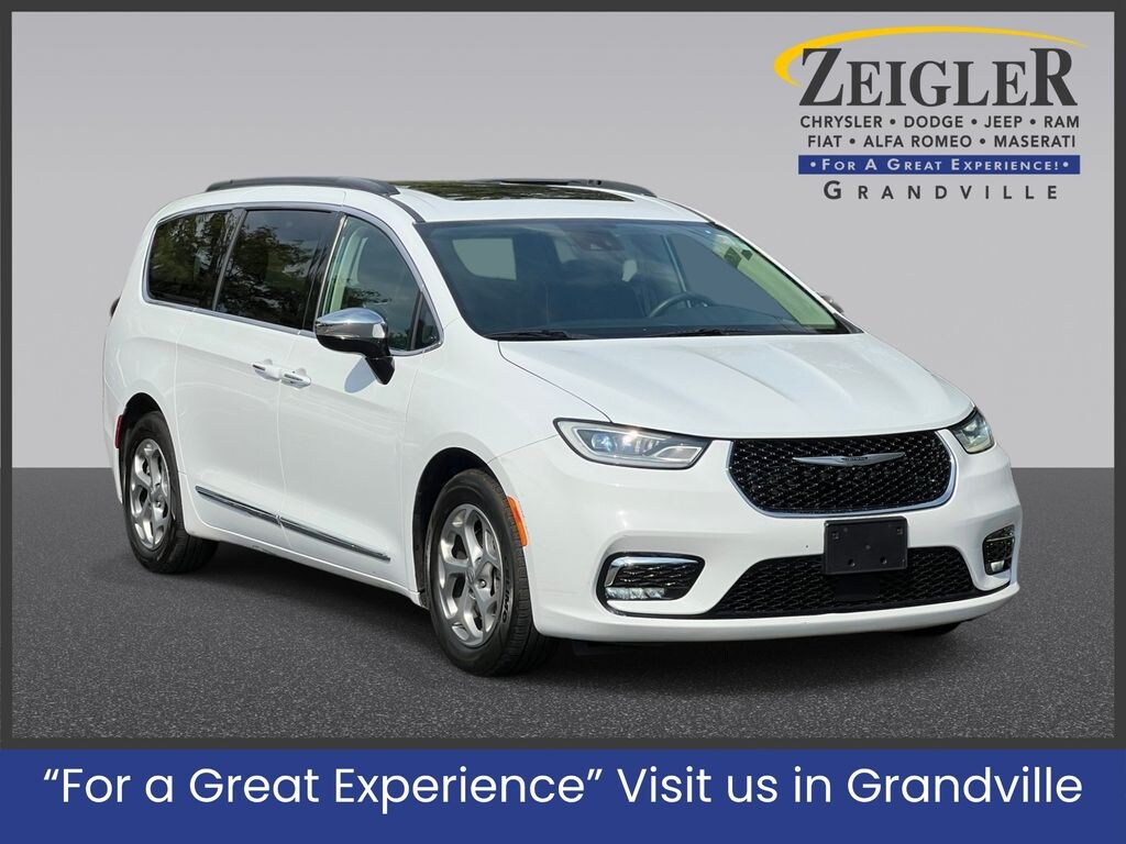 Certified 2023 Chrysler Pacifica Limited Van Passenger Van