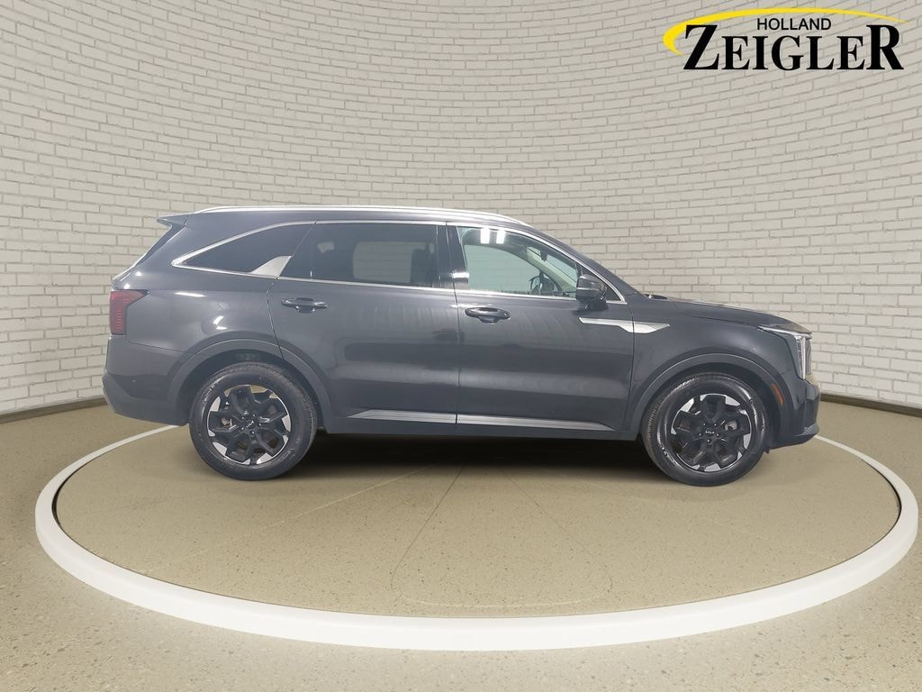 Certified 2025 Kia Sorento S SUV