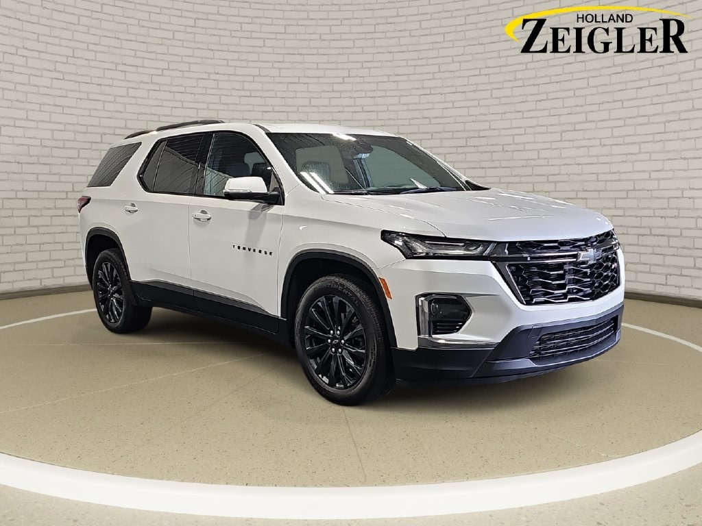 Used 2023 Chevrolet Traverse RS SUV