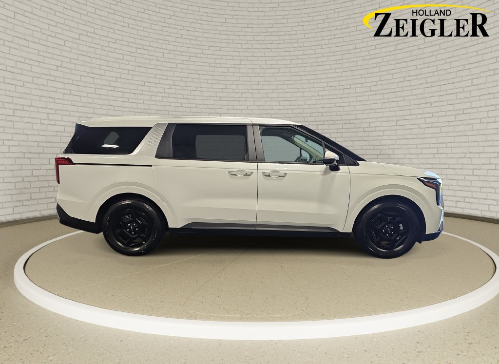 New 2027 Kia Carnival LXS Van Passenger Van