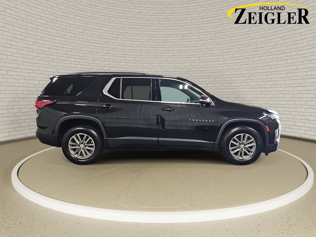 Used 2023 Chevrolet Traverse LT SUV