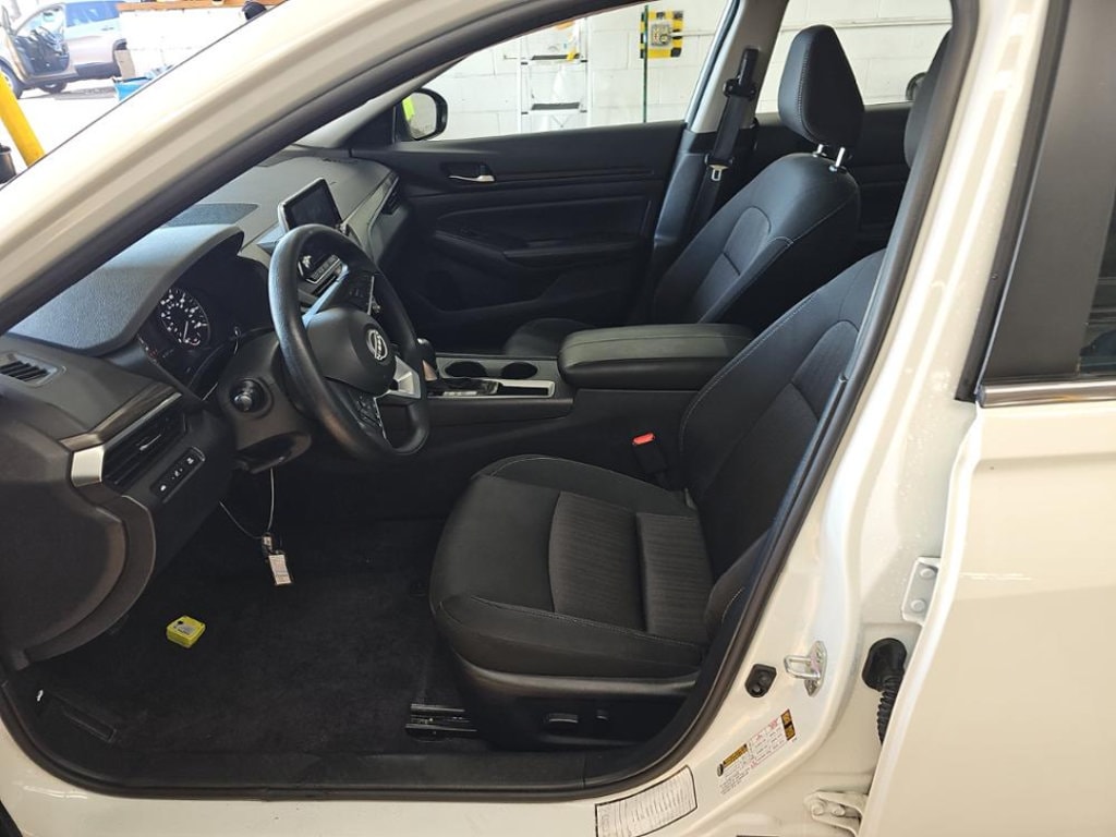 Certified 2025 Nissan Altima 2.5 SV Sedan
