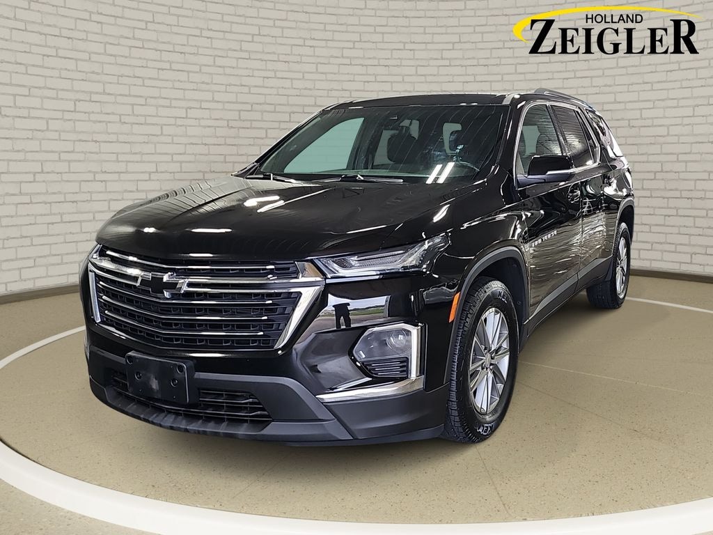 Used 2023 Chevrolet Traverse LT SUV