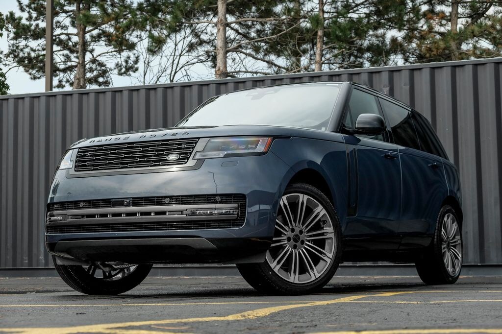 New 2026 Land Rover Range Rover P400 SE 7 Seat SUV