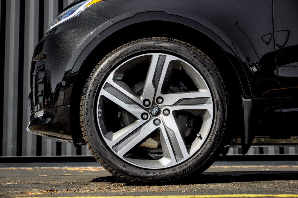 New 2026 Land Rover Discovery Gemini SUV