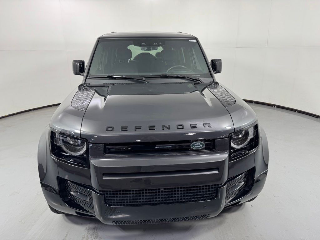 Used 2025 Land Rover Defender 130 V8 SUV