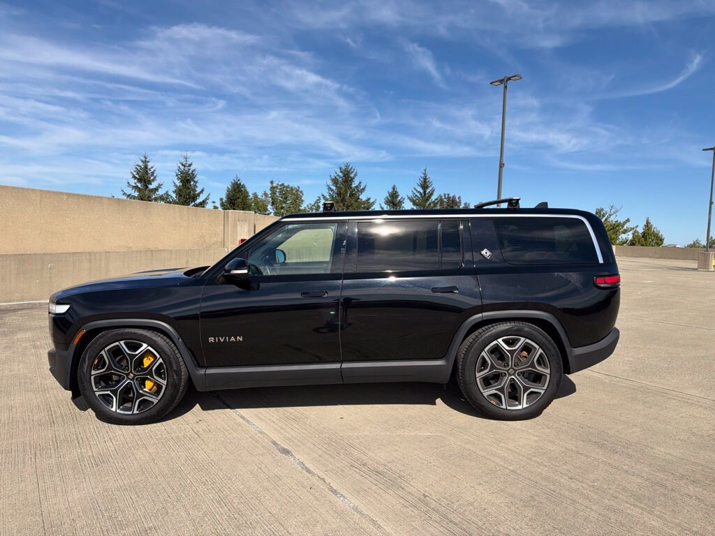 Used 2022 Rivian R1S Launch Edition SUV