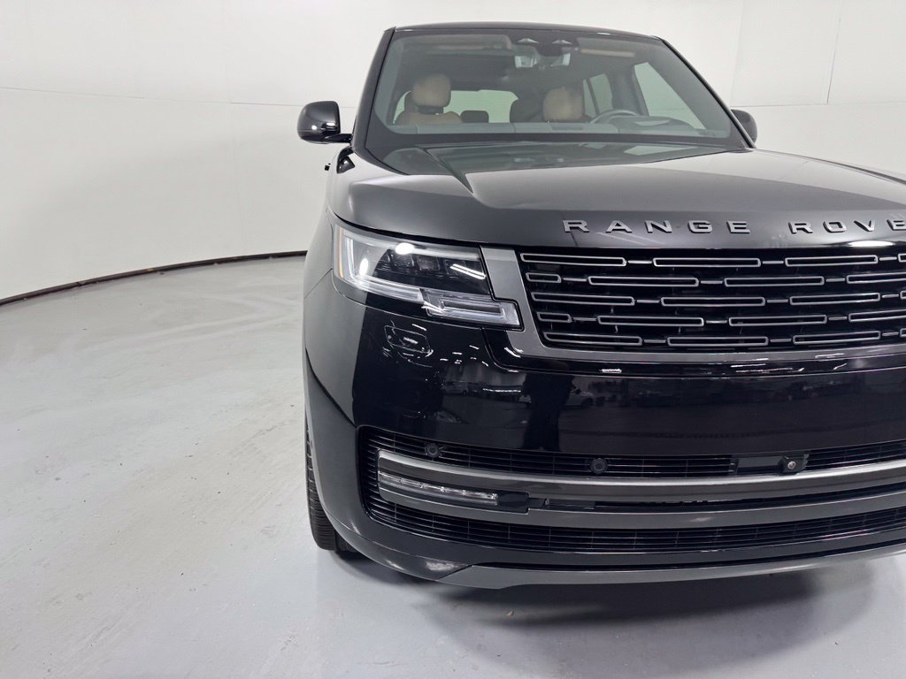 Used 2025 Land Rover Range Rover Plug-In Hybrid SE SUV