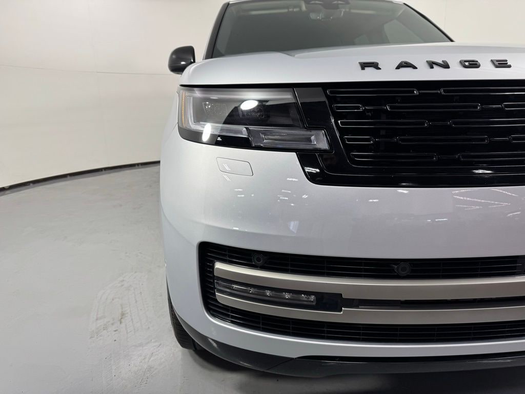 Used 2025 Land Rover Range Rover Plug-In Hybrid SE SUV
