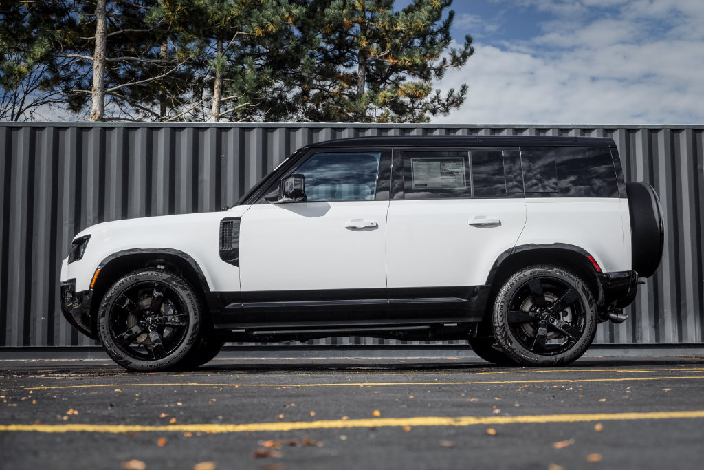 New 2026 Land Rover Defender 110 X-Dynamic SE SUV