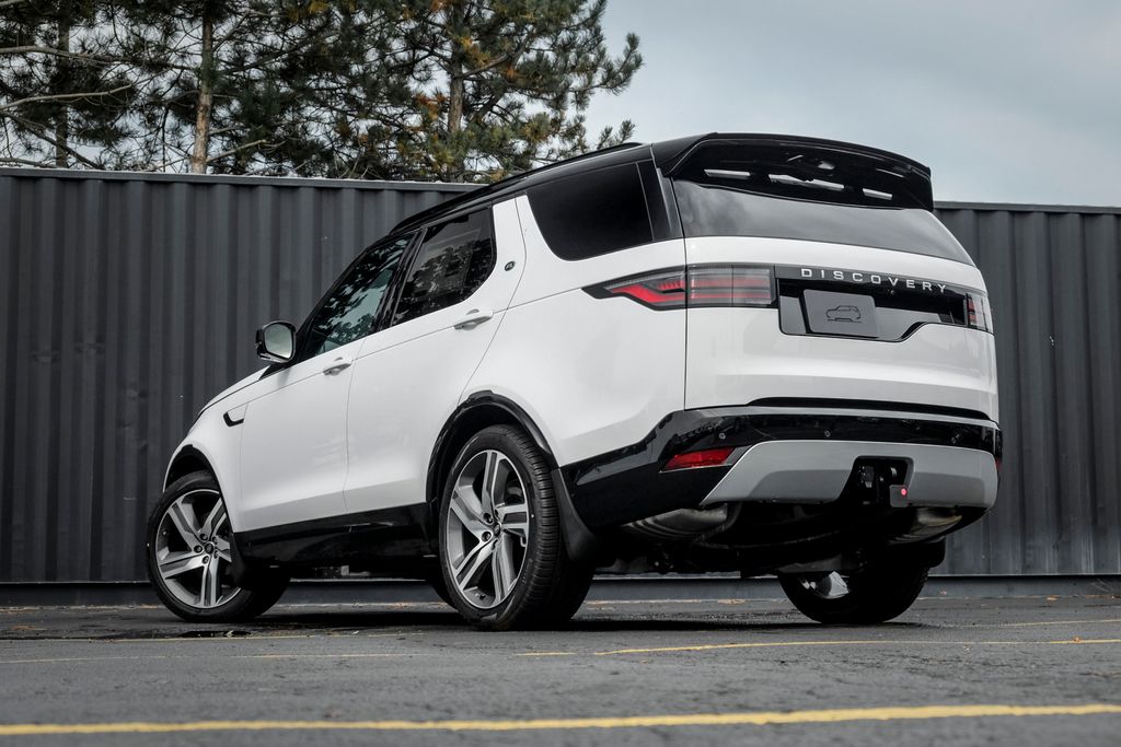 New 2026 Land Rover Discovery SUV