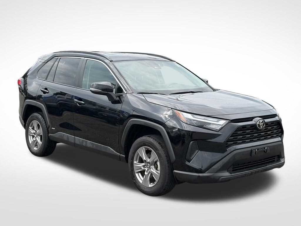 Used 2025 Toyota RAV4 Hybrid XLE SUV