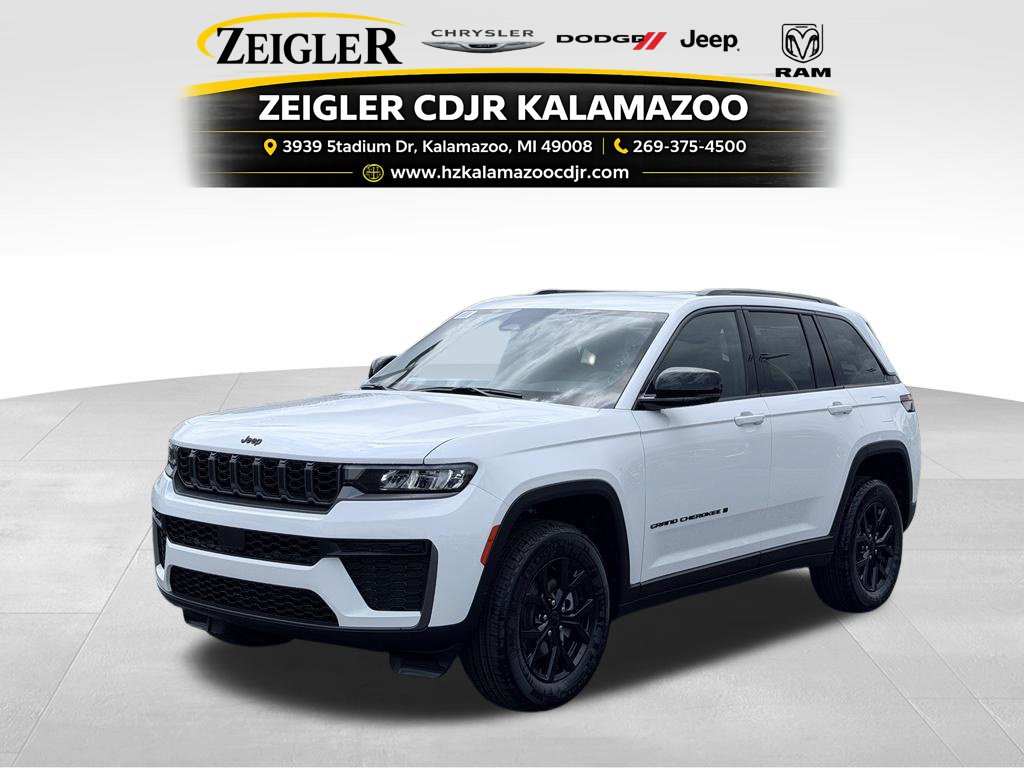 New 2026 Jeep Grand Cherokee Laredo SUV