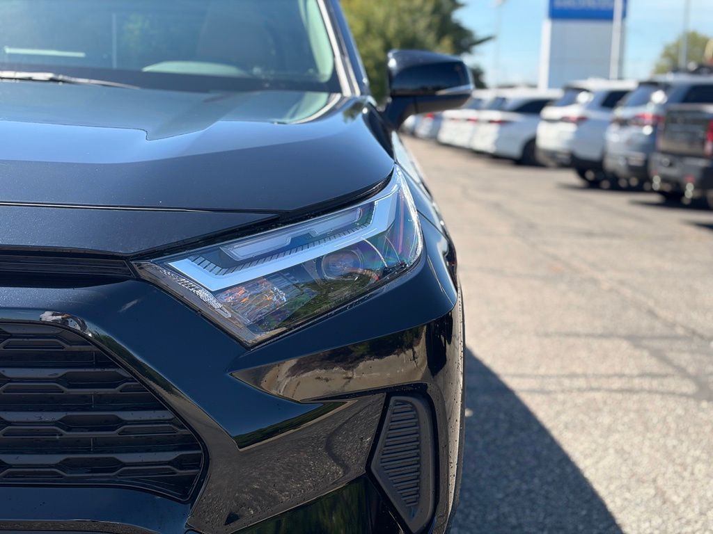Used 2025 Toyota RAV4 Hybrid LE SUV