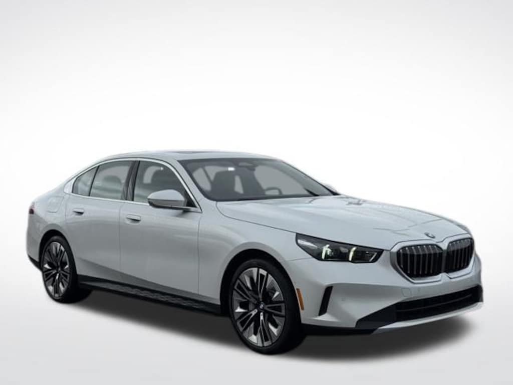 New 2026 BMW 530i xDrive Sedan