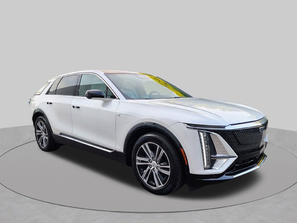 Used 2024 Cadillac Lyriq Luxury SUV