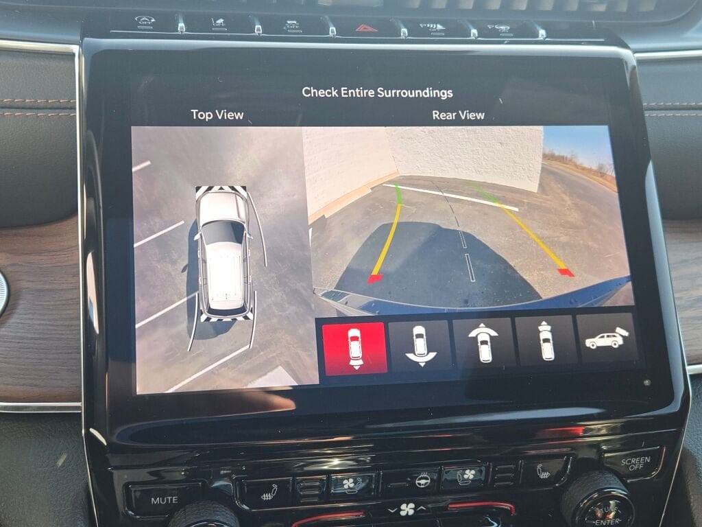 2023 Jeep Grand Cherokee Summit - Photo 26