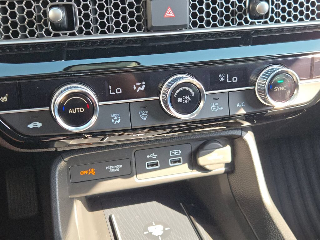 2024 Honda Civic Touring - Photo 26