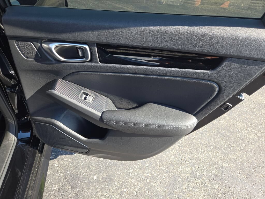2024 Honda Civic Touring - Photo 9