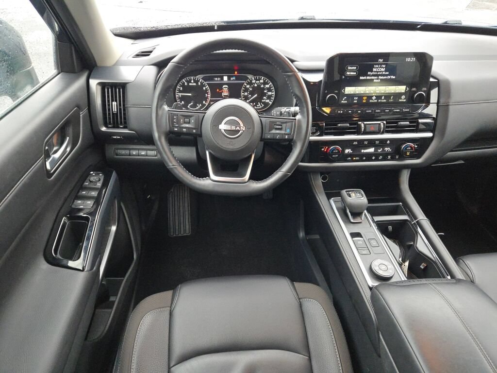 2025 Nissan Pathfinder SL - Photo 16