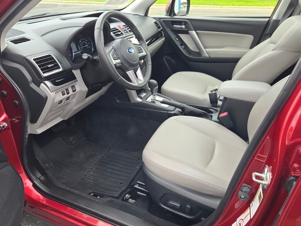2017 Subaru Forester Limited - Photo 22